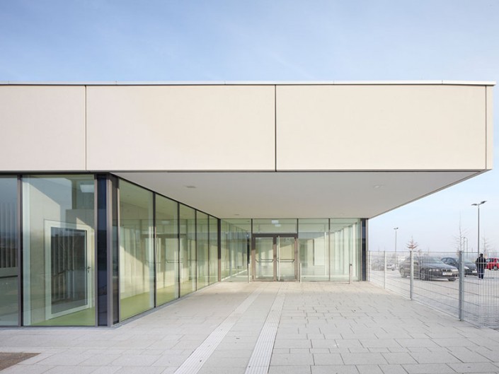 Architekt in Frankfurt finden für Schulbau Kita Sporthalle