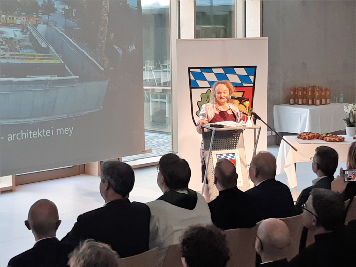 schulleiterin diana hertle