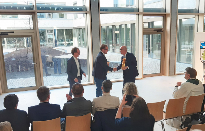 viktor gatys stellv. PL, tim alfers projektleiter und landrat dr. klaus metzger